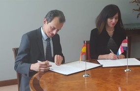 ep firmaacuerdoespanacroaciaimpulsar candidaturaifmif-dones