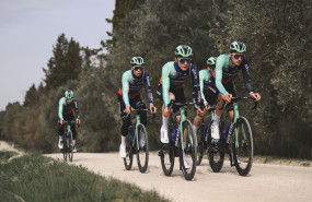 strade bianche d 1 030 alex broadway 
