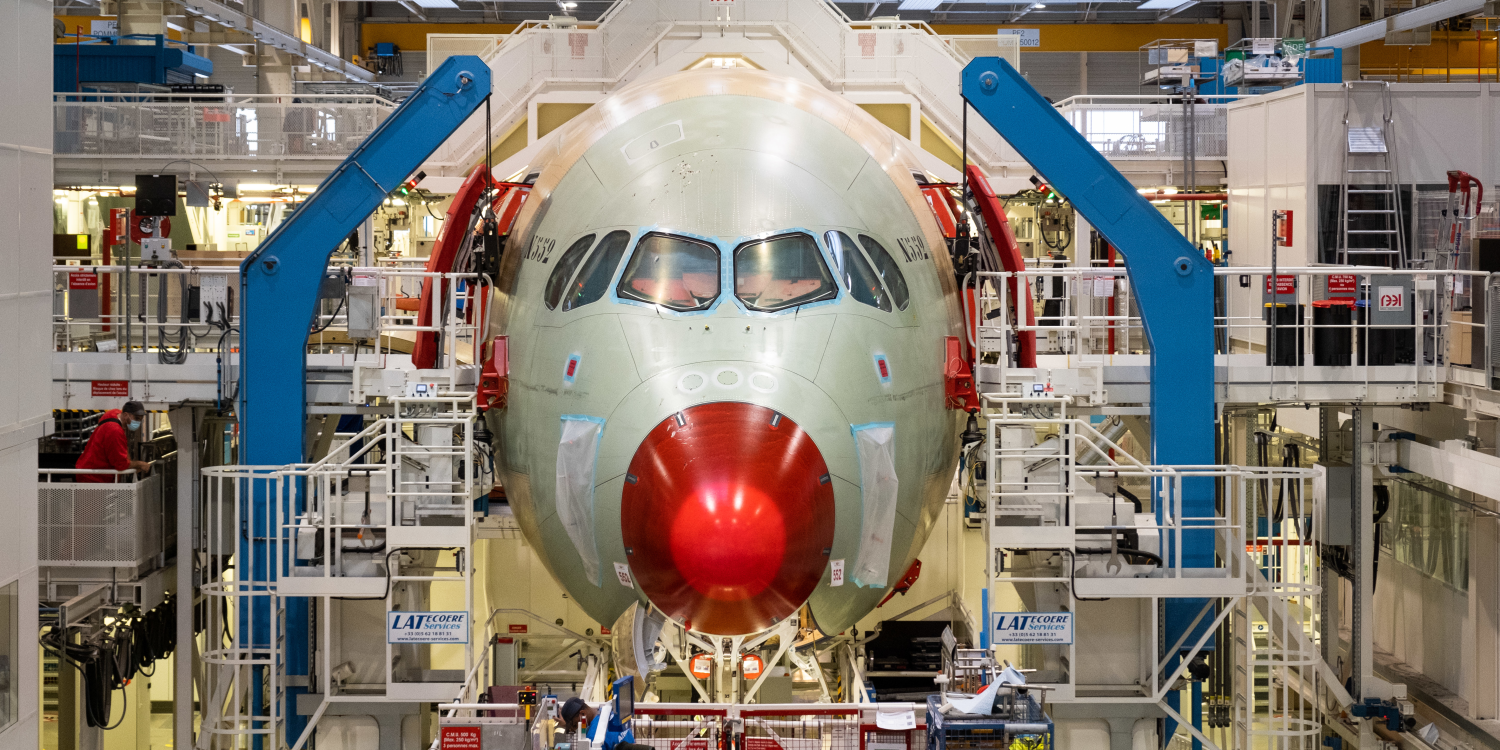 airbus a350 assembly titane 