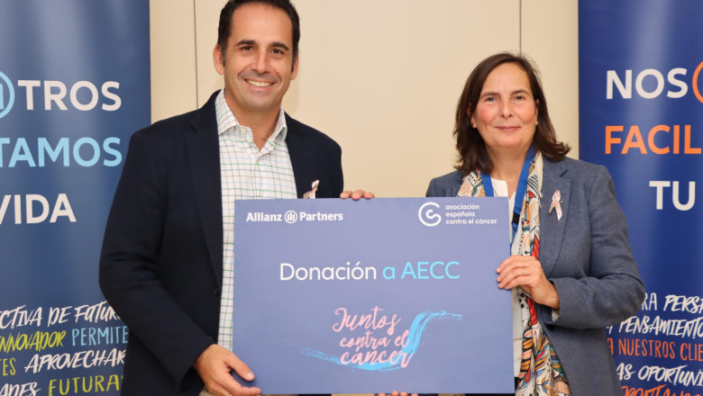 borja daz ceo de allianz partners e isabel bauluz gerente de la asociacin espaola contra el cncer 20221103181834 