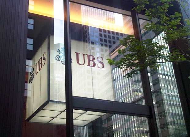 UBS gana 1.733 millones de dólares en el tercer trimestre, un 24% menos