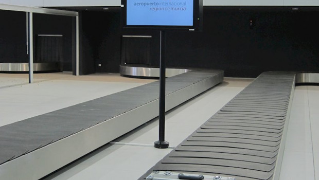 ep aeropuerto de corvera terminal de pasajeros aeropuerto internacional de la region de murcia avion