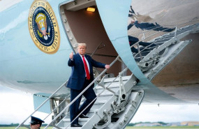 ep archivo   donald trump en las escaleras del air force one