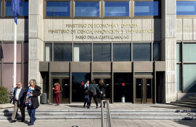 ep archivo   entrada al ministerio de economia y empresa y al ministerio de ciencia innovacion y