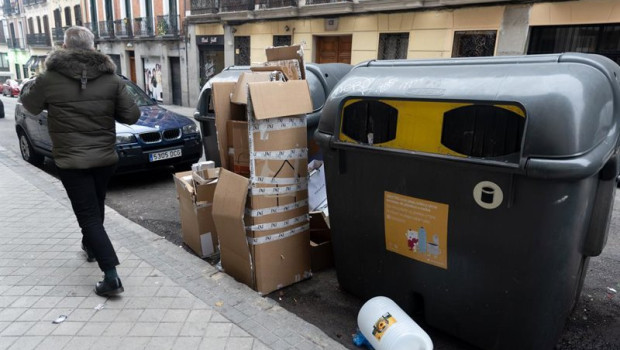 ep archivo   foto de archivo de un contenedor de basura