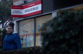 ep archivo   un cartel de una oficina del sepe de mostoles a 3 de enero de 2024 en mostoles madrid