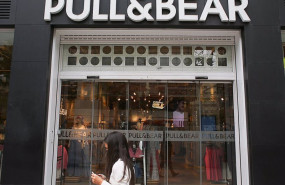 ep archivo   una tienda de pullbear en el centro de madrid