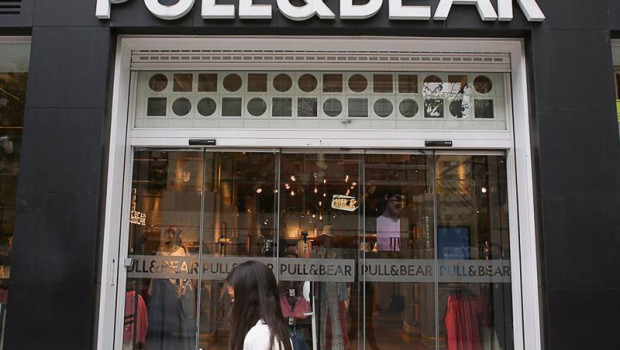 ep archivo   una tienda de pullbear en el centro de madrid