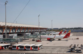 ep archivo   varios aviones en la terminal 4 del aeropuerto adolfo suarez madrid barajas
