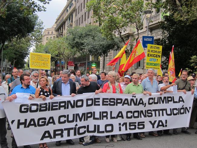 Concentración contra el 1-O en la Delegación del Gobierno | EUROPA PRESS ep concentracion1-ola delegaciongobierno