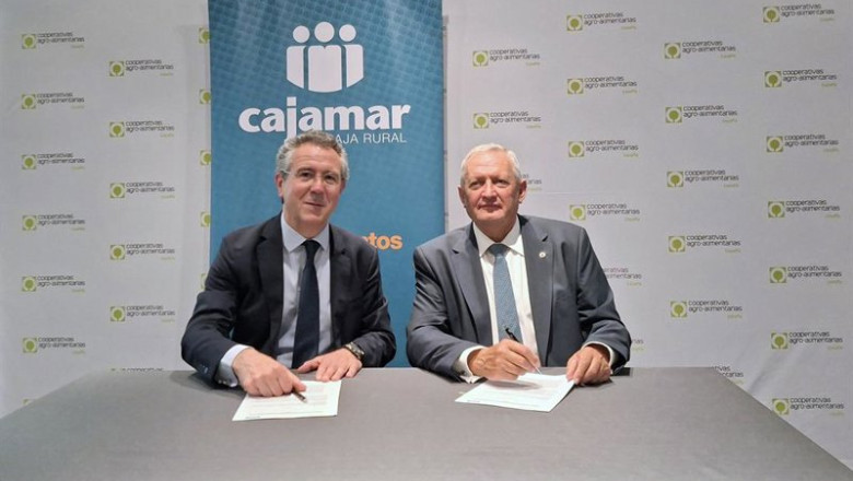 ep cooperativas agro alimentarias y cajamar firman un acuerdo para impulsar la competitividad del