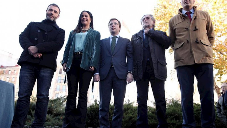 ep el concejal de mas madrid nacho murgui la vicealcaldesa de madrid begona villacis el alcalde jose