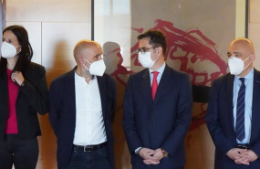 ep el diputado del bng nestor rego junto al ministro de la presidencia felix bolanos