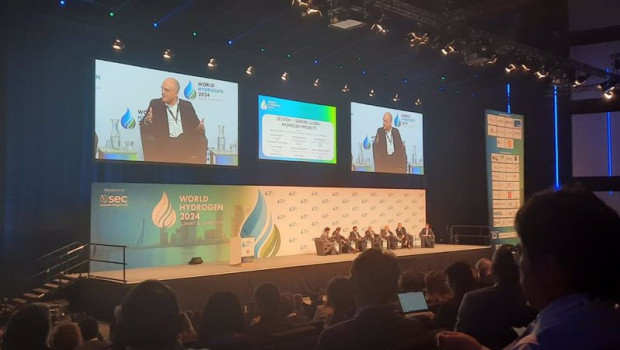 ep el director comercial y de energias limpias de cepsa carlos barrasa durante su exposicion en el