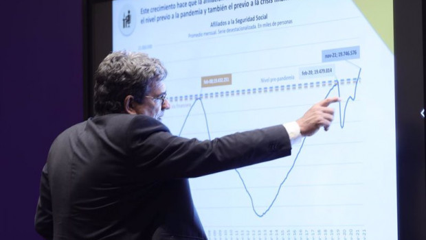 ep el ministro de inclusion seguridad social y migraciones jose luis escriva presenta en rueda de