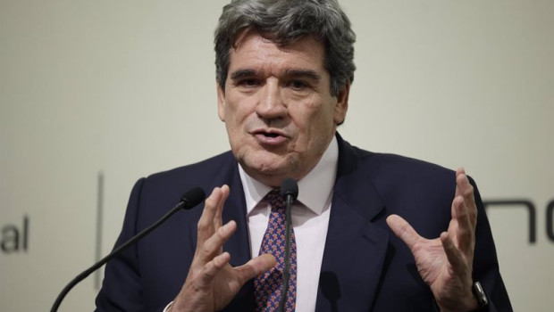 ep el ministro para la transformacion digital y de la funcion publica jose luis escriva en una