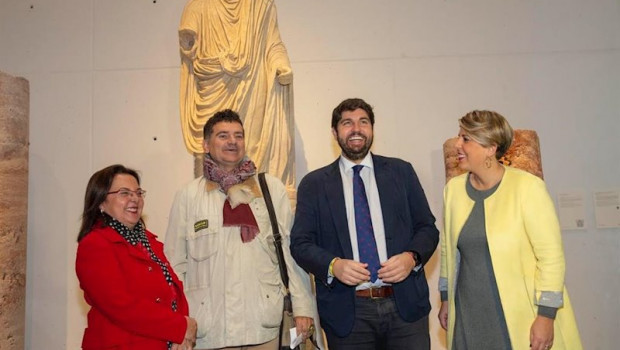 ep el presidente de la comunidad la vicealcaldesa de cartagena y la directora del teatro romano