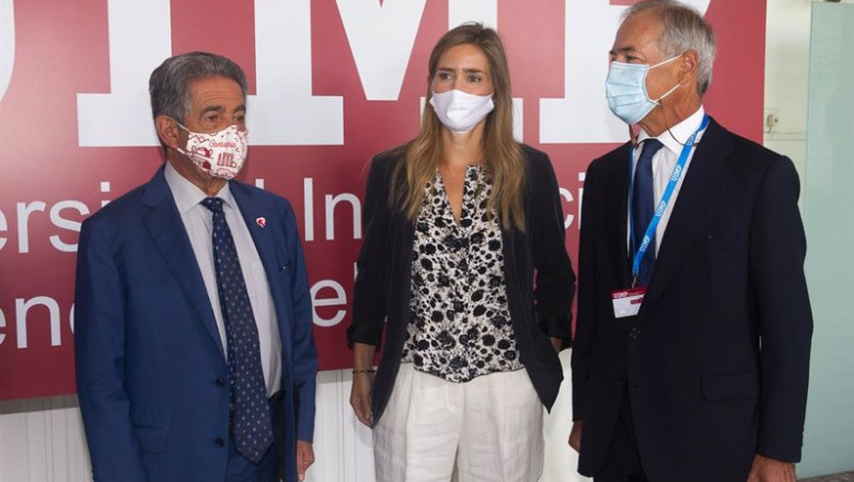 ep el presidente de viegso miguel antonanzas d con el presidente de cantabria miguel angel revilla y