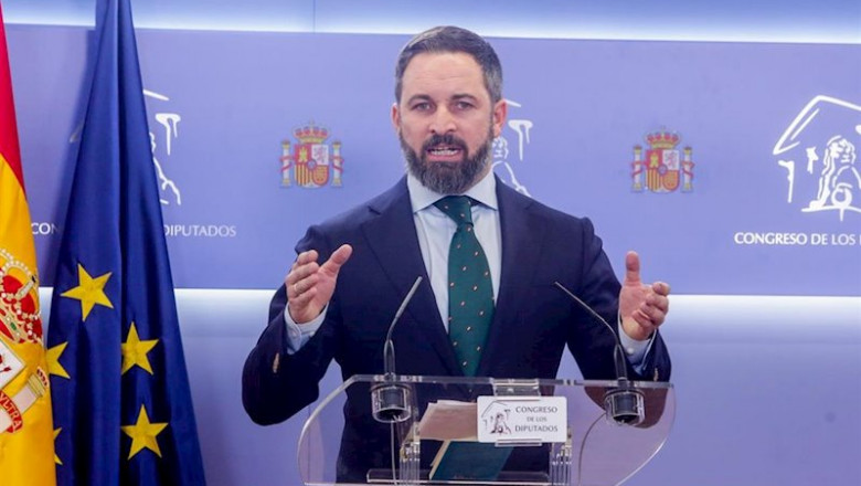 El presidente de Vox, Santiago Abascal, ofrece una rueda de prensa en el Congreso de los Diputados tras su consulta con el Rey | Ricardo Rubio - Europa Press ep el presidente de vox santiago abascal ofrece una rueda de prensa en el congreso de los diputados