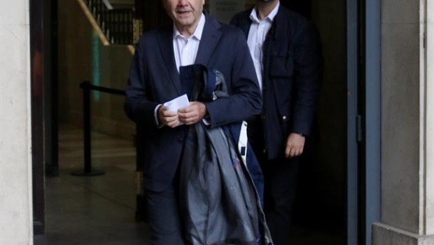ep expresidente manuel chavessu llegadala audienciasevilla