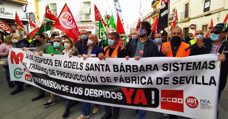 Imagen de archivo. Huelga de CCOO y UGT en defensa de los trabajadores de las fábricas de Santa Bárbara en Madrid y Sevilla, despedidos el pasado mes de enero | CCOO ep imagen de archivo huelga de ccoo y ugt en defensa de los trabajadores de las fabricas de santa
