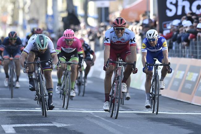 Kittel bate a Sagan en el sprint final | LAPRESSE - FERRARI / SPADA ep kittel batesagansprint final