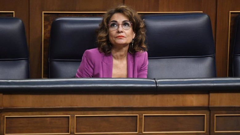 ep la vicepresidenta primera y ministra de hacienda maria jesus montero durante una sesion plenaria 20240723180304 ep la vicepresidenta primera y ministra de hacienda maria jesus montero durante una sesion plenaria 20240723180304