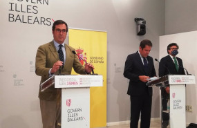 ep los presidentes de la ceoe y cepyme antonio garamendi y gerardo cuerva tras la reunion de la mesa