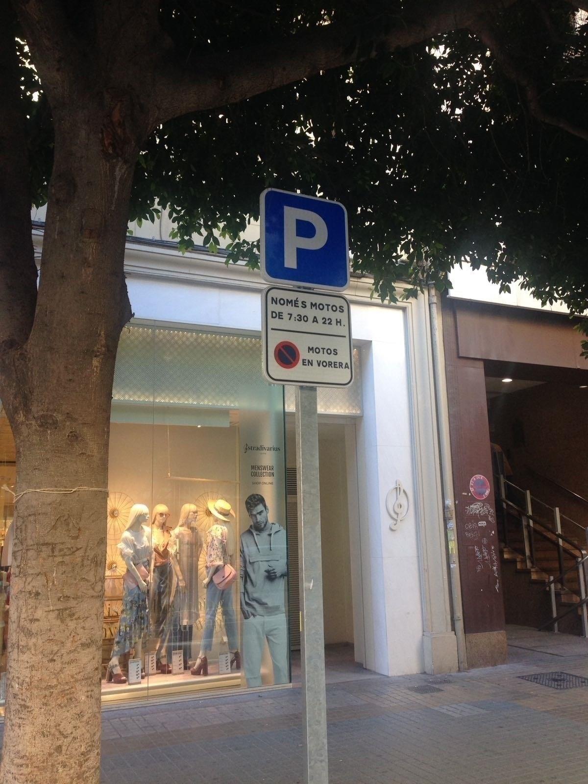 Una señal en valenciano en València | ARCHIVO ep una senalvalencianovalncia