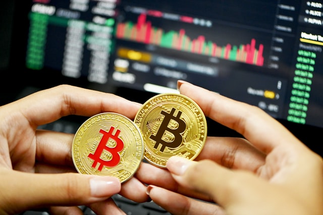 La CNMV promociona un curso sobre el bitcoin y criptos y reitera su aviso sobre sus riesgos