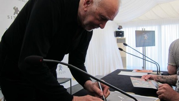 ep actor frank langellasitges