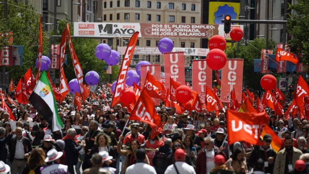 ep archivo   decenas de personas durante la manifestacion por el dia del trabajador a 1 de mayo de