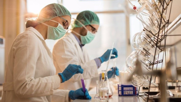 ep archivo   investigadores en un laboratorio