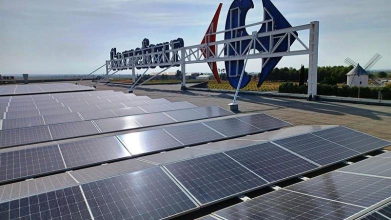 ep carrefour impulsa el autoconsumo energetico de sus hipermercados y preve cerrar el ano con casi