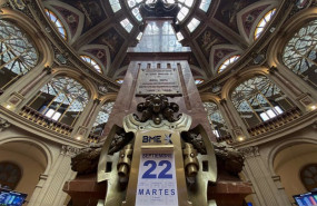 ep columna central con la fecha de hoy en el interior del palacio de la bolsa de madrid espana a 22