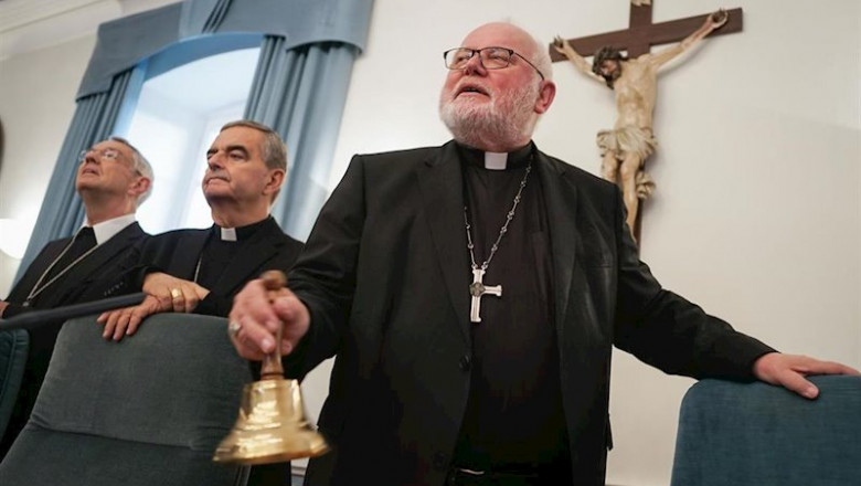 El arzobispo Bamberg, Ludwig Schick, junto con el presidente de la Conferencia Episcopal Alemana y el Nuncio del Papa en el país | Frank Rumpenhorst/dpa - Archivo ep el arzobispo bamberg ludwig schick junto con el presidente de la conferencia episcopal alemana y