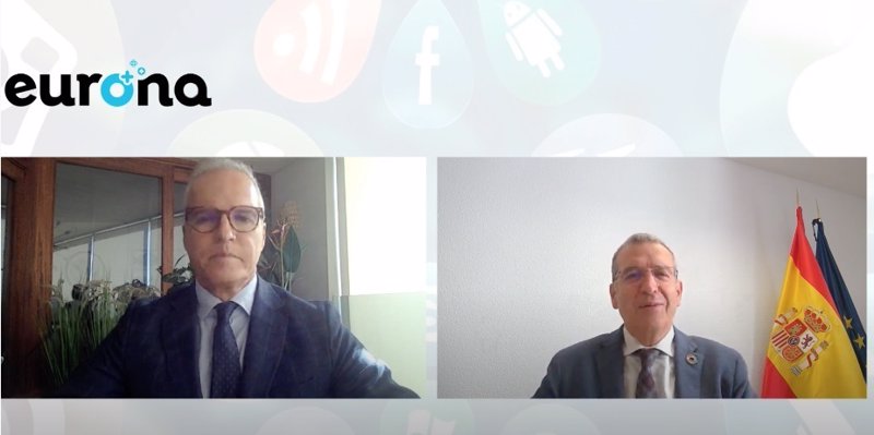 El consejero delegado de Eurona, Fernando Ojeda, y el secretario general para el Reto Demográfico, Francesc Boya | EURONA ep el consejero delegado de eurona fernando ojeda y el secretario general para el reto demografico