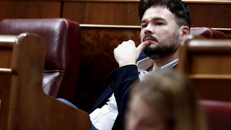El portavoz parlamentario de ERC, Gabriel Rufián, durante el pleno del Congreso que se celebra hoy miércoles en Madrid. Además de la convalidación de los decretos económicos para paliar las consecuencias sociales de la pandemia del coronavirus, el Congres | Pool ep el portavoz parlamentario de erc gabriel rufian durante el pleno del congreso que se celebra hoy