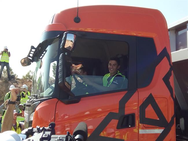 Marc Márquez, en un acto publicitario junto a su hermano Álex Márquez | EUROPA PRESS ep marc marquez enacto publicitarioahermano alex marquez