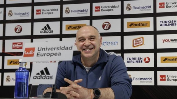 ep pablo laso entrenadorreal madridbaloncesto en ruedaprensa