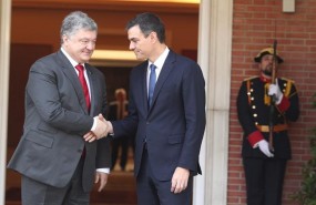 ep pedro sanchez recibepresidenteucrania petro poroshenko