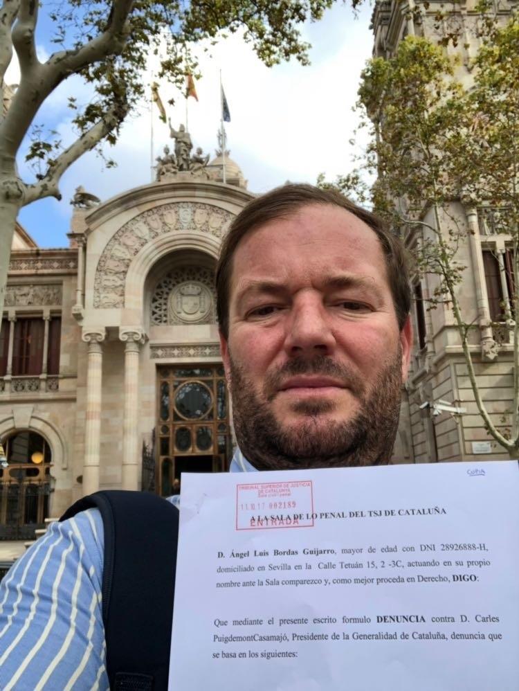 Un abogado sevillano denuncia a Puigdemont | EUROPA PRESS ep un abogado sevillano denunciapuigdemont
