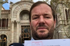 ep un abogado sevillano denunciapuigdemont