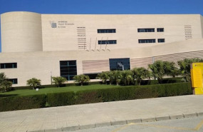 ep uno de los edificios de la umh en el campus de elche