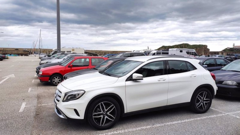 Archivo - Coches en un aparcamiento | EUROPA PRESS - Archivo ep archivo coches en un aparcamiento
