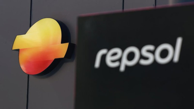 ep archivo   el nuevo logo e imagen de marca de repsol a 27 de junio de 2025 en madrid espana repsol