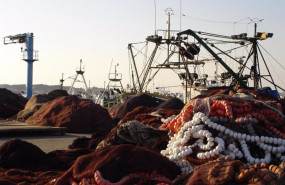 ep archivo   redes y aparejos de pesca en el puerto de punta umbria