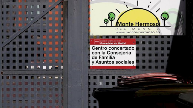 Cartel de la residencia de ancianos y centro de día Monte Hermoso de Madrid. | Eduardo Parra - Europa Press ep cartel de la residencia de ancianos y centro de dia monte hermoso de madrid