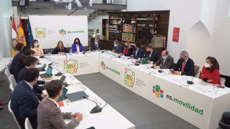 ep constituida la mesa de movilidad rural con la presencia de la ministra de transportes raquel