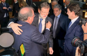 ep el expresidente del gobierno mariano rajoy saluda al expresidente de la junta juan vicente